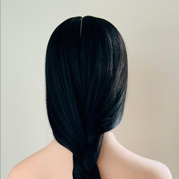 A Long Gorgeous 32” Lace Front 32” Wig that is Ideal  for 2 French Braids 🙌 - Picture 6 of 16